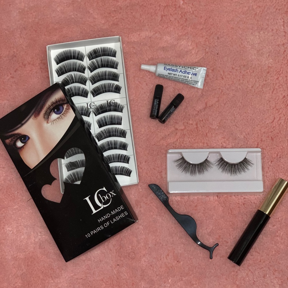 Kit magnetic eyeliner with magnetic eyeslashes